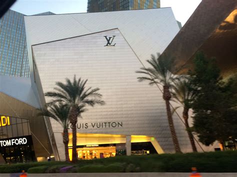 louis vuitton kedai|louis vuitton las vegas nv.